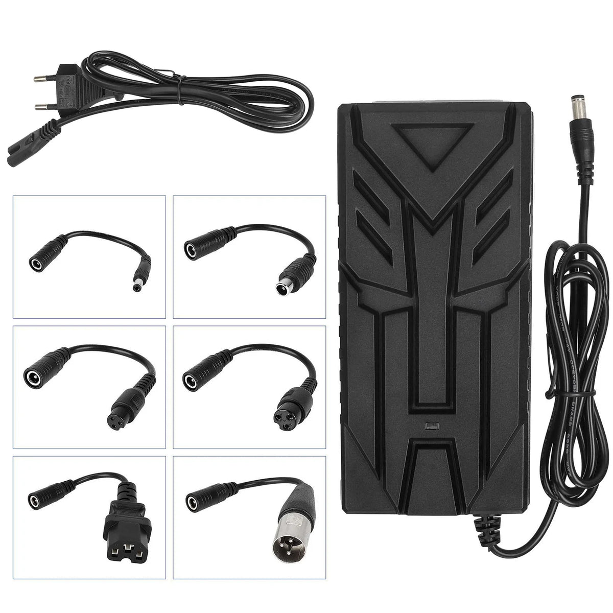 Chargeur noir 54,6V 2A avec son câble secteur et 6 embouts adaptateurs