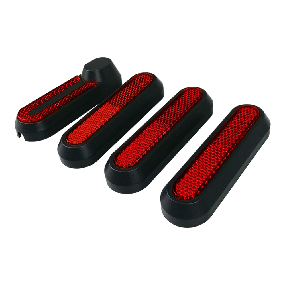 Quatre caches d'axe de roue noirs avec réflecteurs rouges pour trottinette électrique Xiaomi