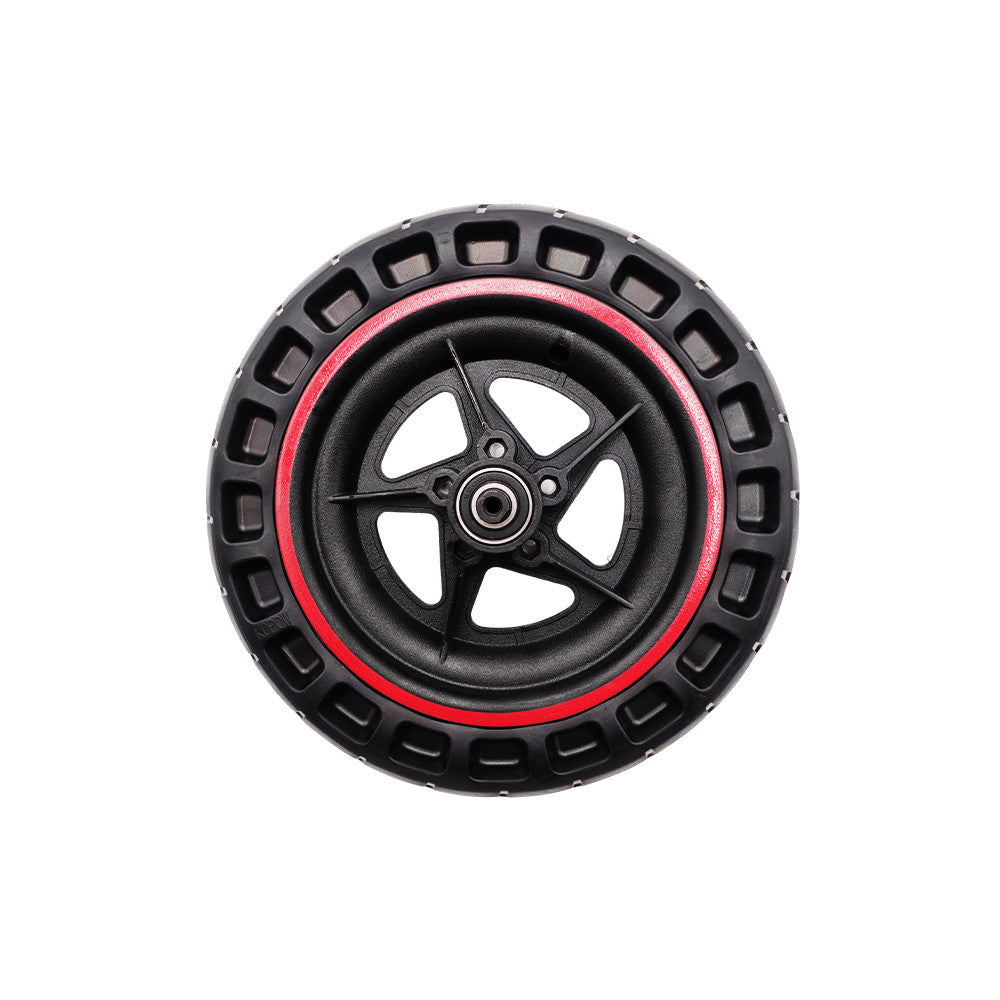 Roue arrière complète noire avec liseré rouge et pneu increvable vue de face