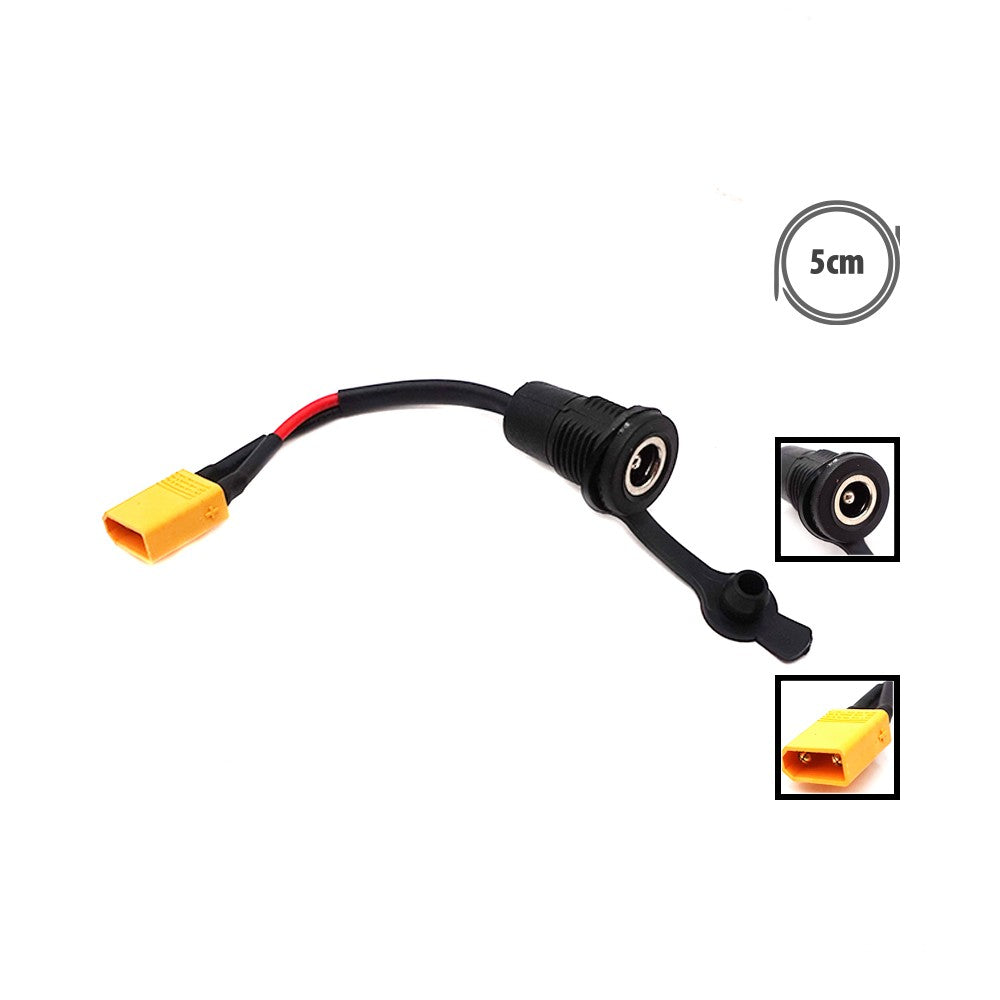 Port de charge pour trottinette électrique avec câble, capuchon de protection noir et connecteur jaune