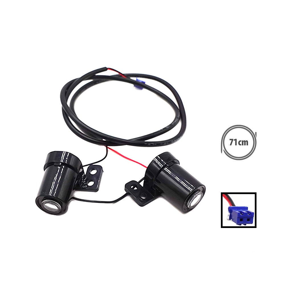 Phares LED gauche et droit noirs reliés par des câbles avec zoom sur le connecteur bleu