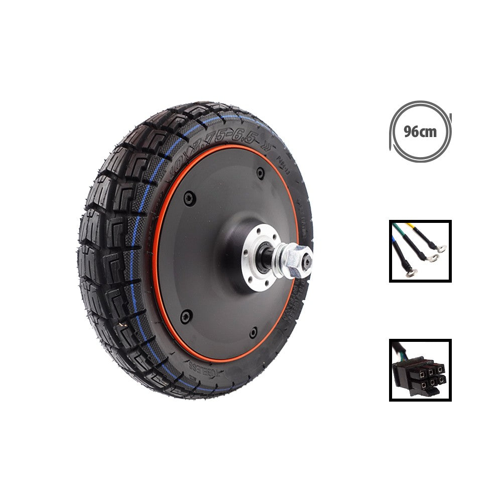 Moteur de trottinette électrique noir monté avec un pneu 10x2.75-6.5 et ses câbles de connexion