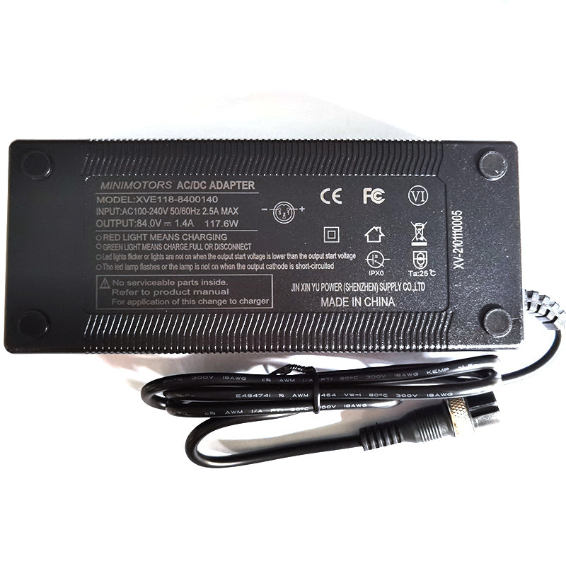 Chargeur noir 83V 1,4A Minimotors avec câble GX-16 vu de haut