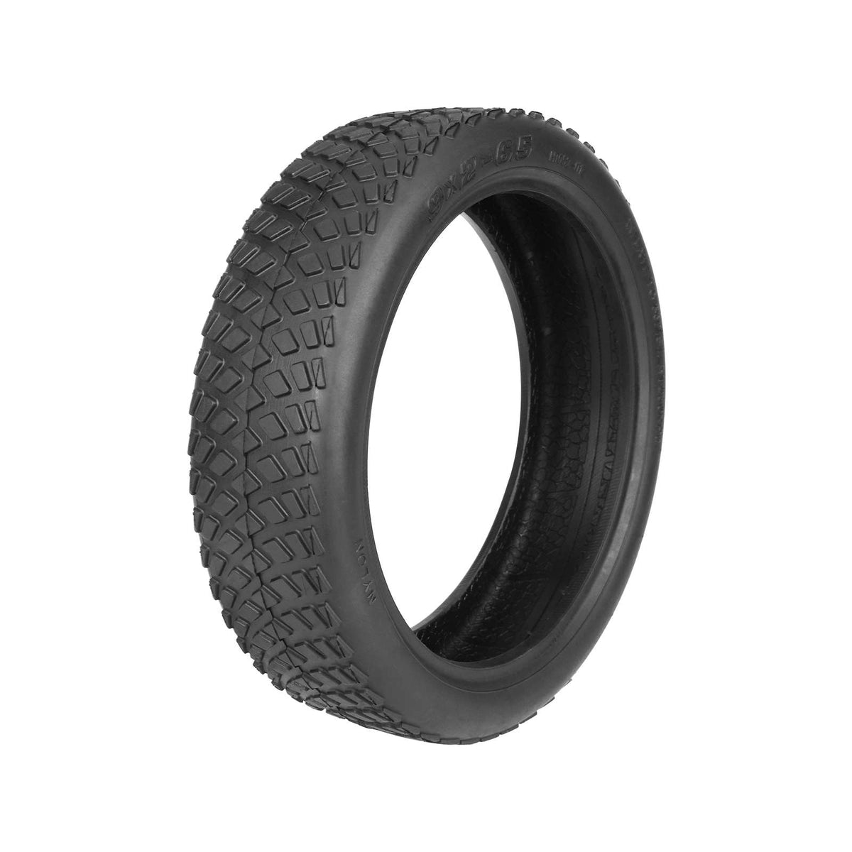 Pneu tubeless 9 pouces noir pour trottinette électrique vu de trois-quarts