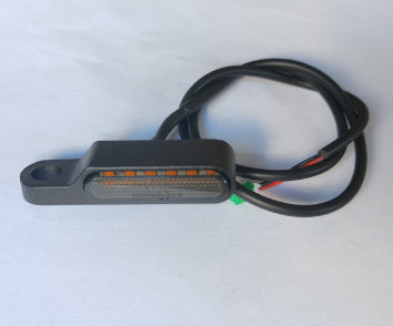 Clignotant avant droit noir avec son câble électrique pour trottinette Dualtron Sonic Alien