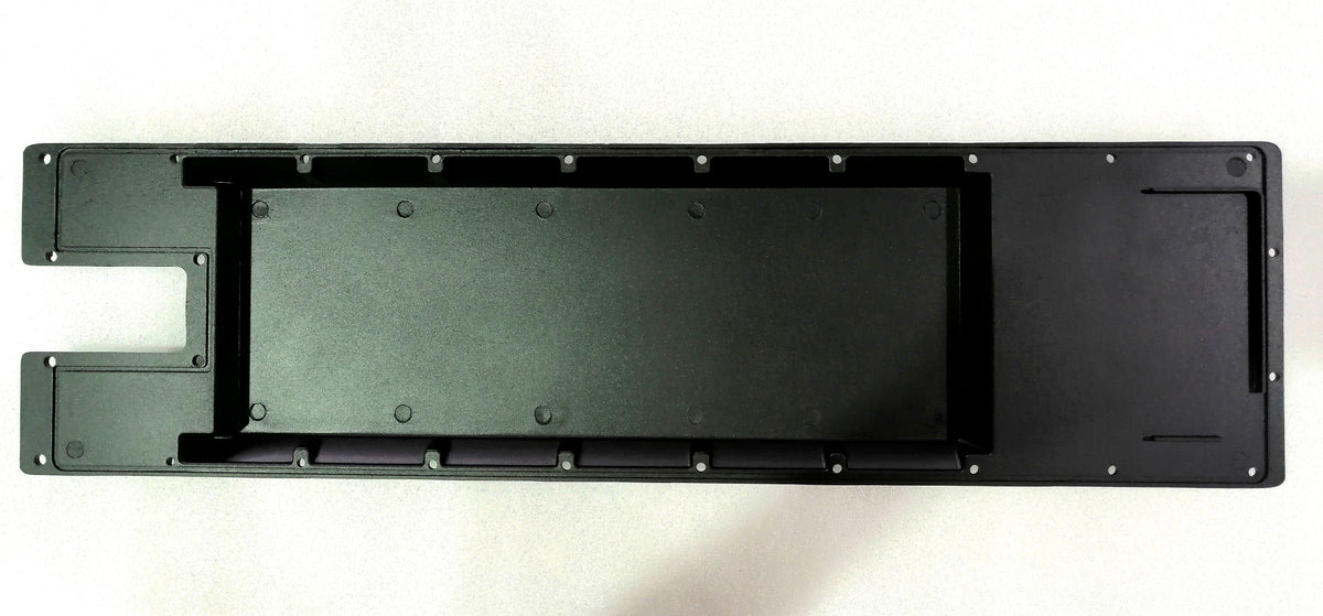 Capot inférieur de châssis noir de Dualtron Popular vu de dessus