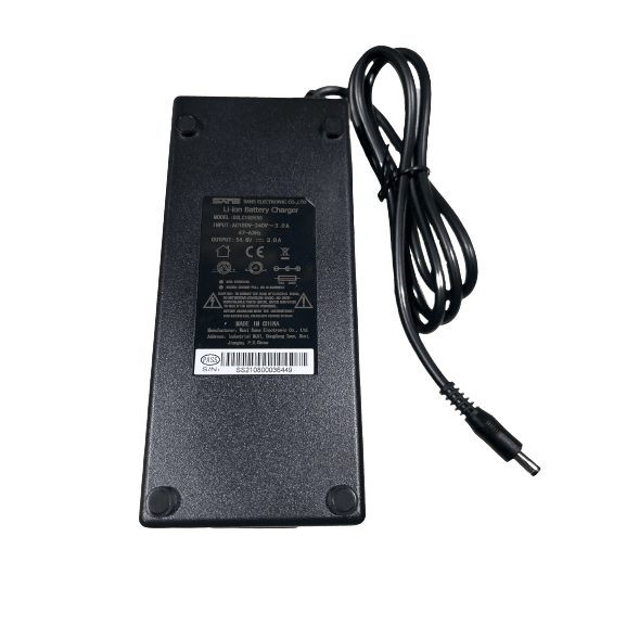 Chargeur 3AH pour Batterie 48V Trottinette Electrique E-Twow GT SE (Connecteur noir)