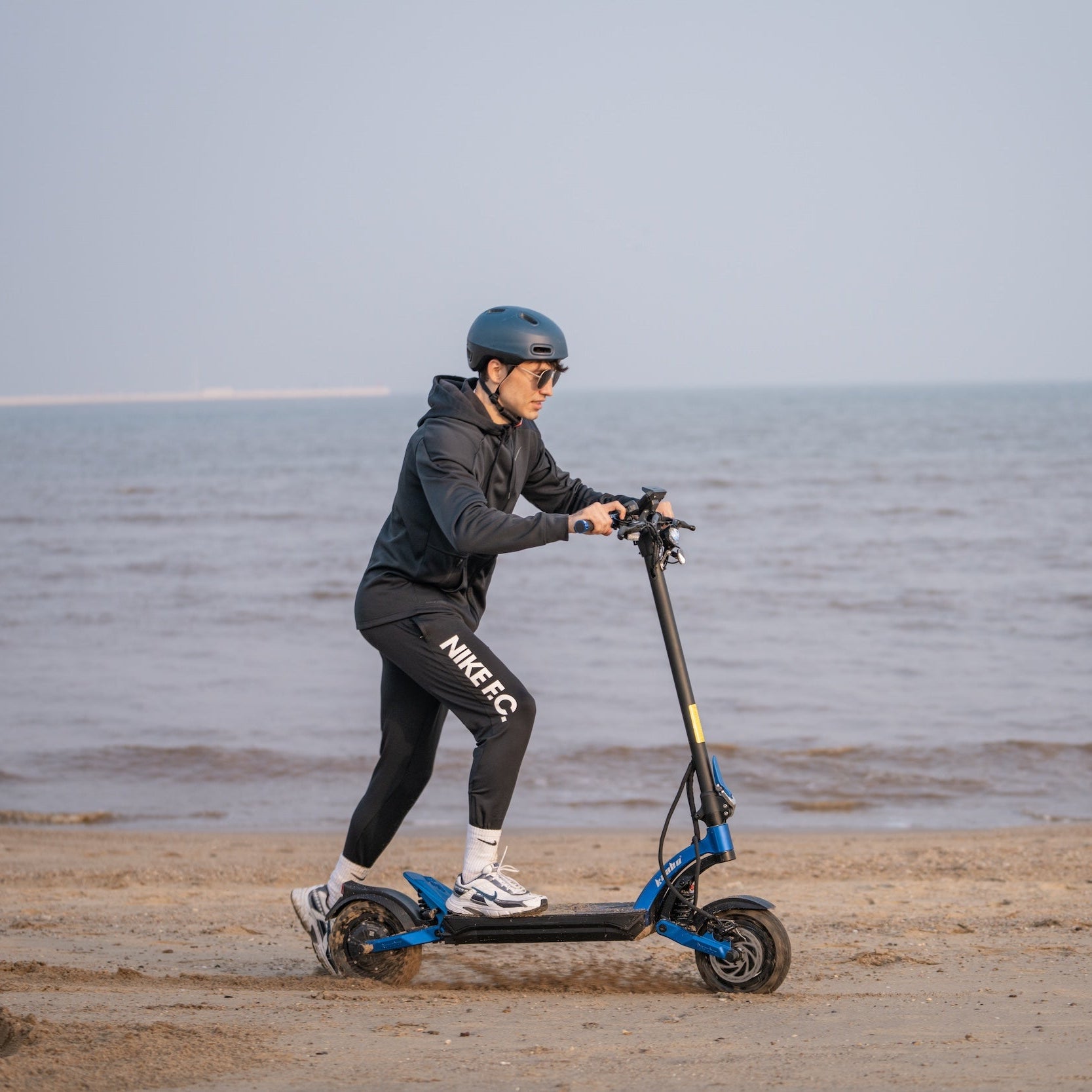 Trottinette Électrique Kaabo Mantis X PLUS : Pratique et Confortable - Weebot
