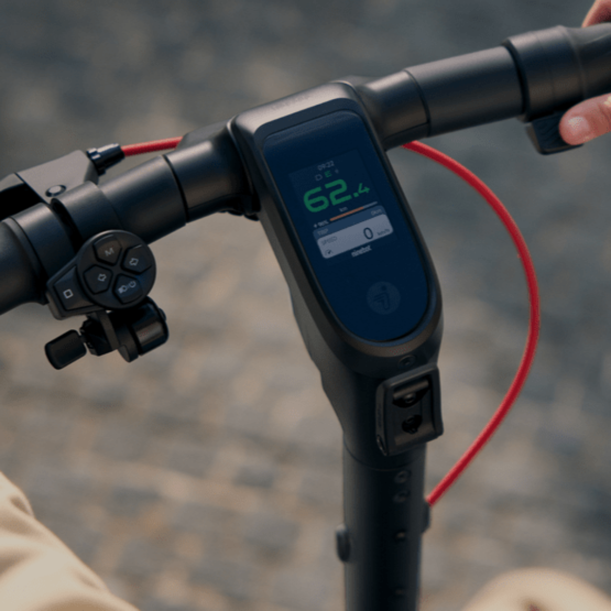Trottinette Électrique F3 E Ninebot by Segway : Pratique et Fiable - Weebot