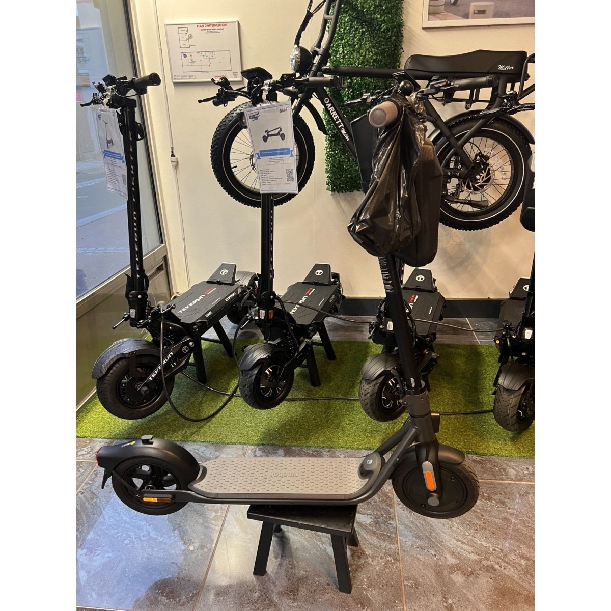 Trottinette Électrique Occasion F25E Ninebot by Segway : Reconditionnée - Weebot