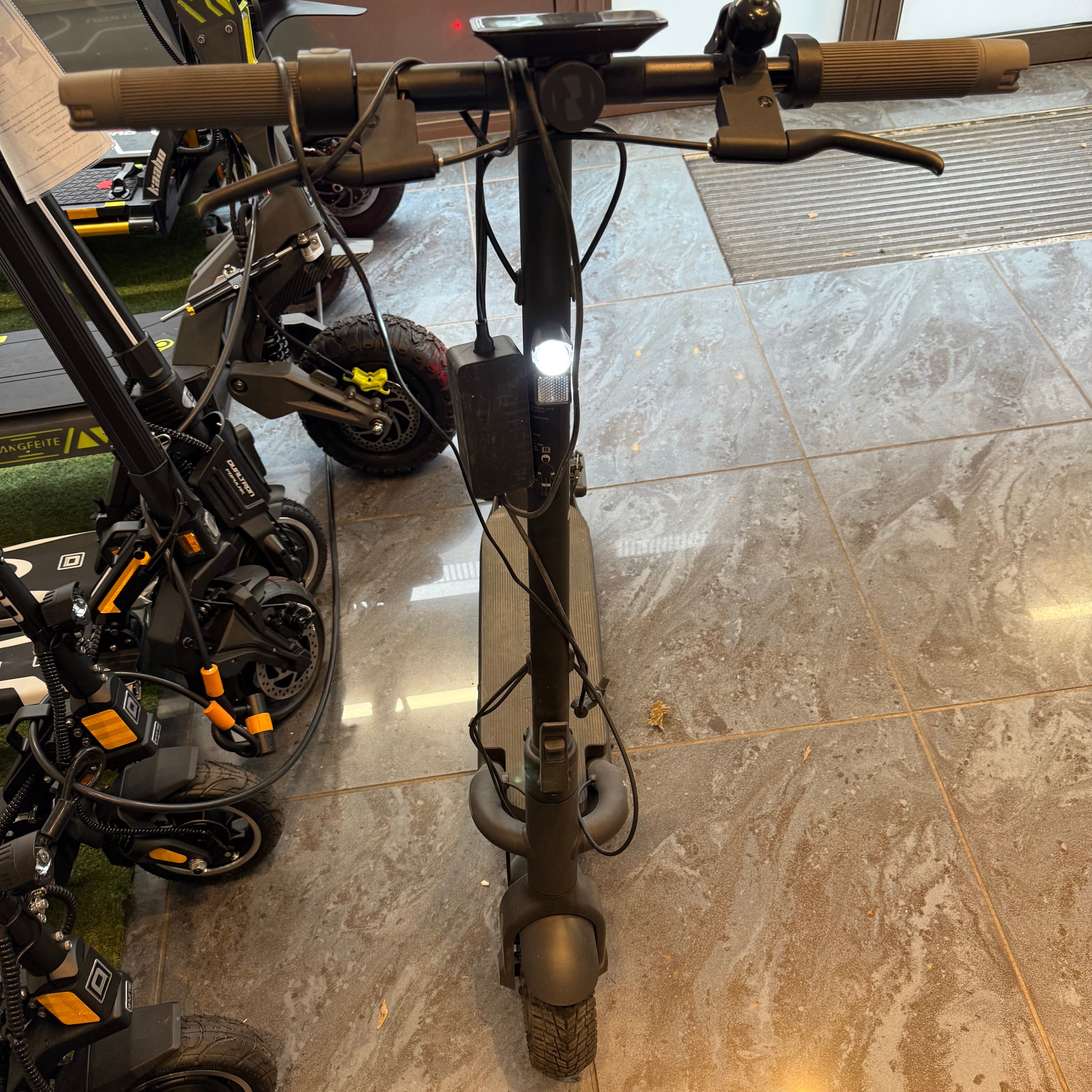 Trottinette Électrique Occasion Navee N65i : Reconditionnée