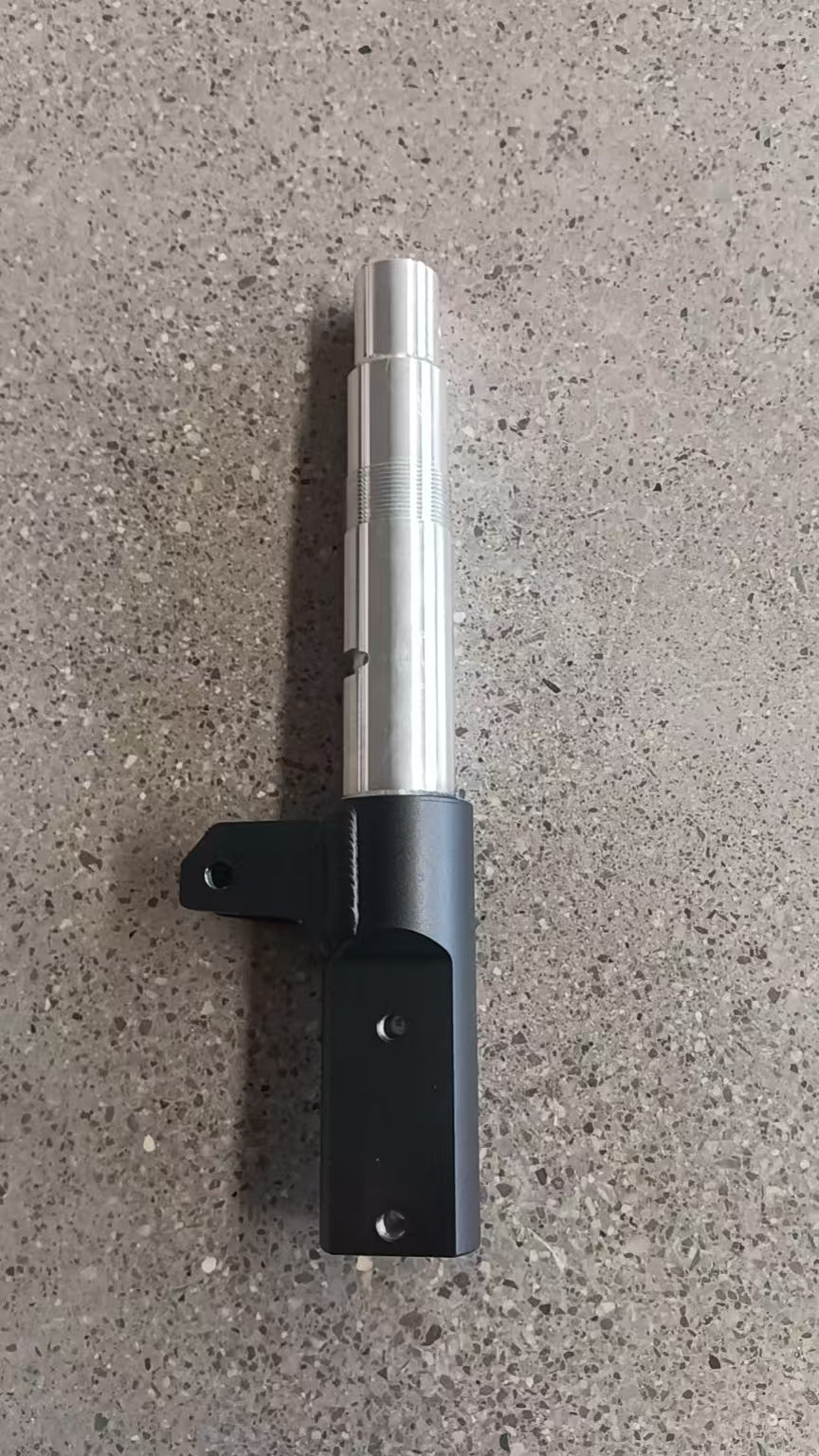 Colonne de direction noire et argentée pour trottinette électrique Dualtron Popular