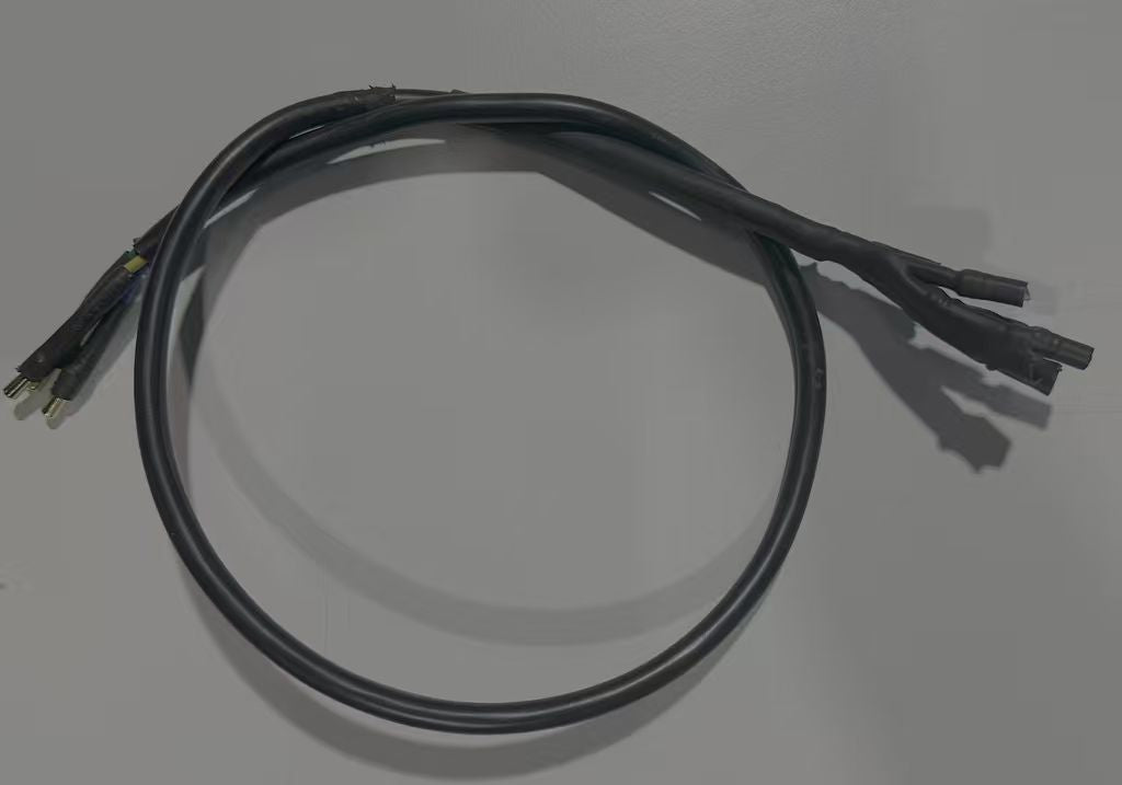 Câble de connexion noir entre le moteur et le contrôleur pour trottinette électrique Dualtron Aminia