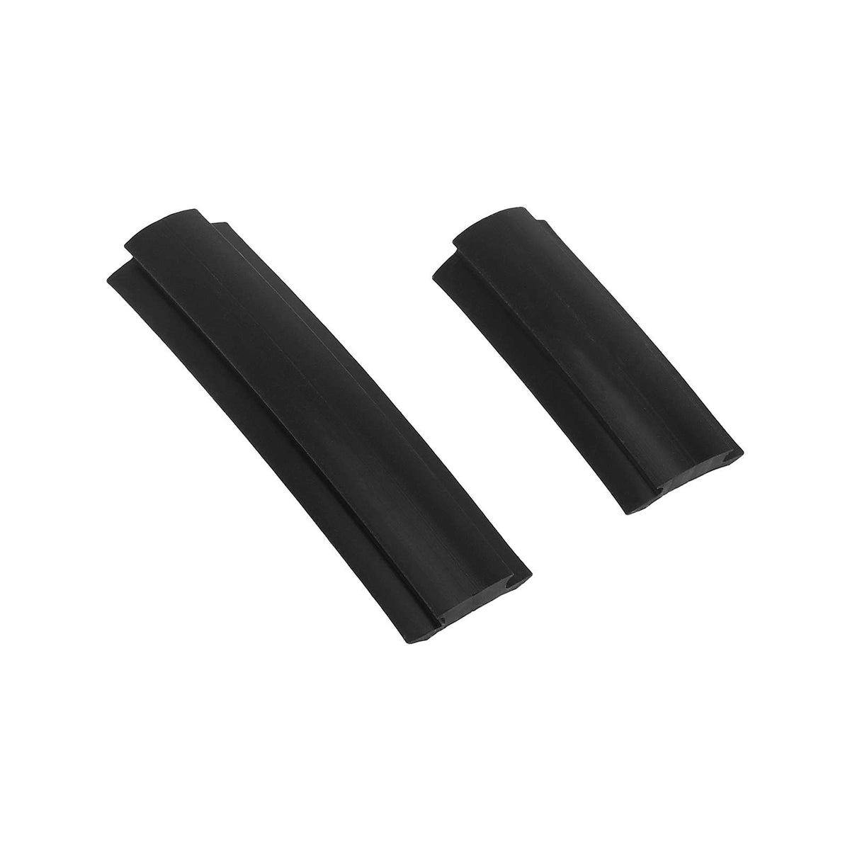 Deux embouts ou protections de guidon en silicone noir posés à plat