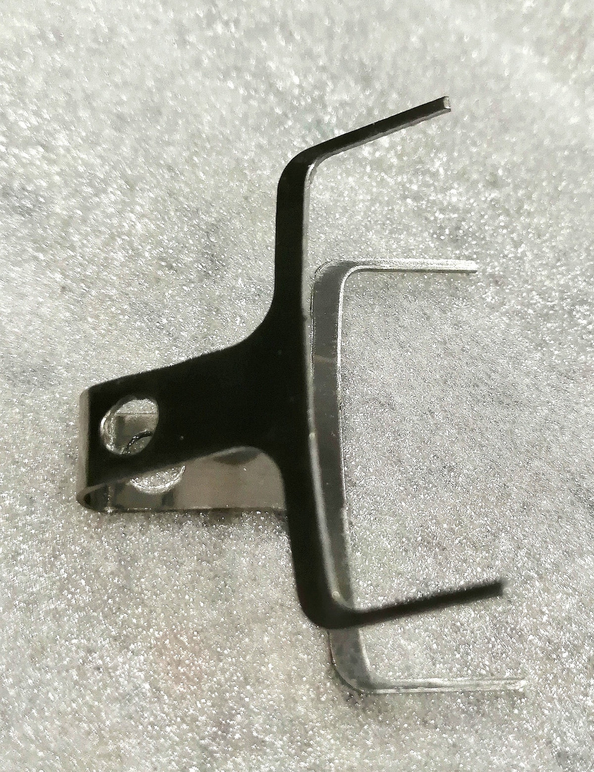 Ressort d'écartement métallique V-Mount pour plaquettes de frein Zoom.