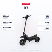 Trottinette Électrique Rovoron R7 — caractéristiques : 65 km/h sur voie privée, autonomie Jusqu'à 120 km, moteur 2×1650 W, batterie 60V 28 / 42Ah, 47 kg. Trottinette électrique Rovoron chez Weebot.