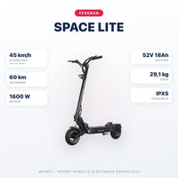 Trottinette Électrique Teverun Space Lite — caractéristiques : 45 km/h sur voie privée, autonomie 60 km, moteur 1600 W, batterie 52V 18Ah, 29,1 kg. Trottinette électrique Teverun chez Weebot.