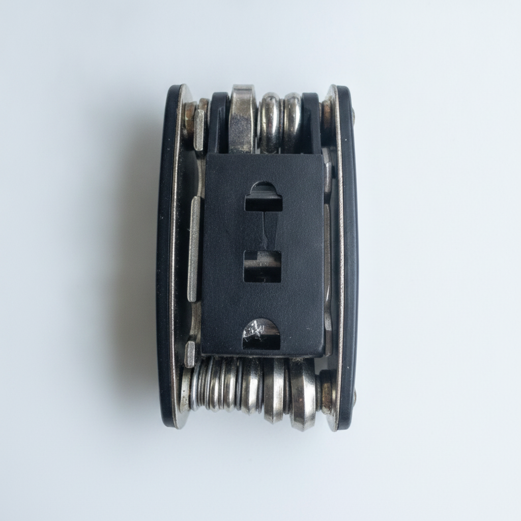 Trousse à Outils Kaabo Wolf King GTR, packshot studio sur fond blanc