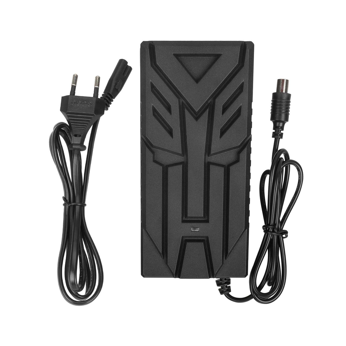 Chargeur noir 54,6V 2A avec son câble d'alimentation secteur et son connecteur de charge