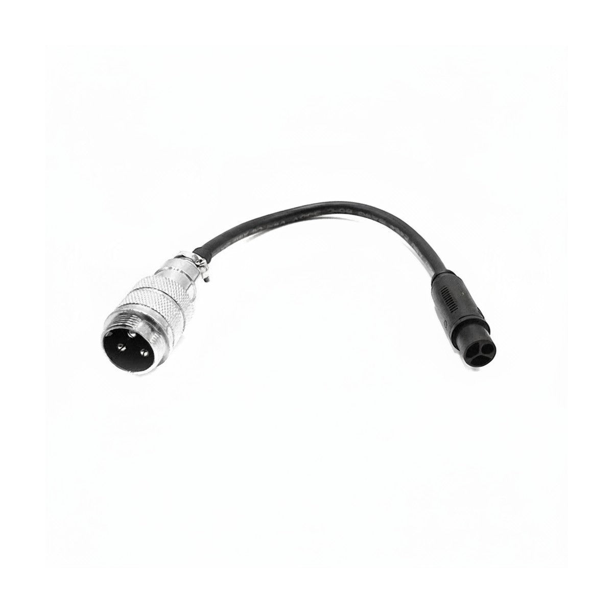 Câble adaptateur de chargeur GX16-3P vers Kukirin de 23 cm sur fond blanc.