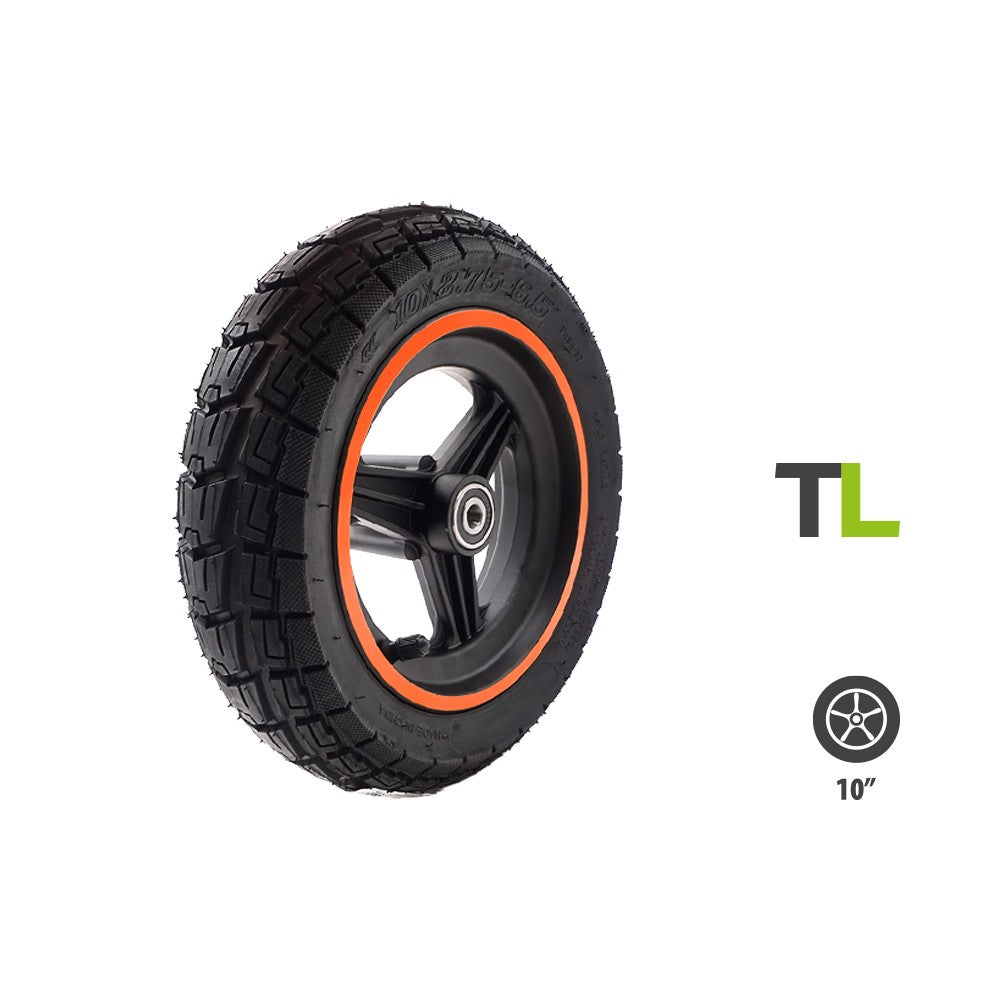 Roue avant complète de trottinette électrique avec pneu 10x2,75-6,5 et jante noire avec liseré orange.
