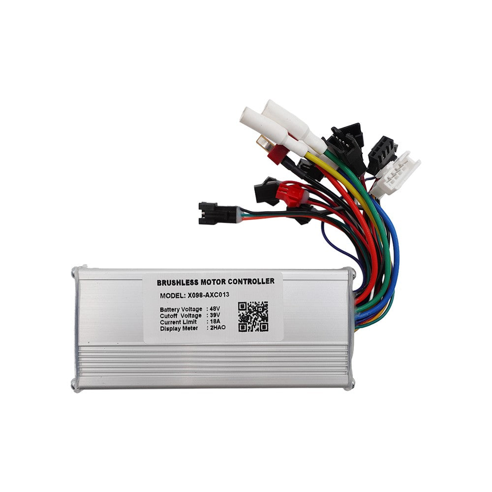 Contrôleur en aluminium 48V 18A avec ses câbles de connexion colorés