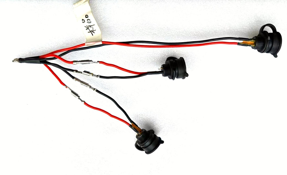 Port de charge Baming triple avec câble et capuchons de protection noirs pour Dualtron X Limited