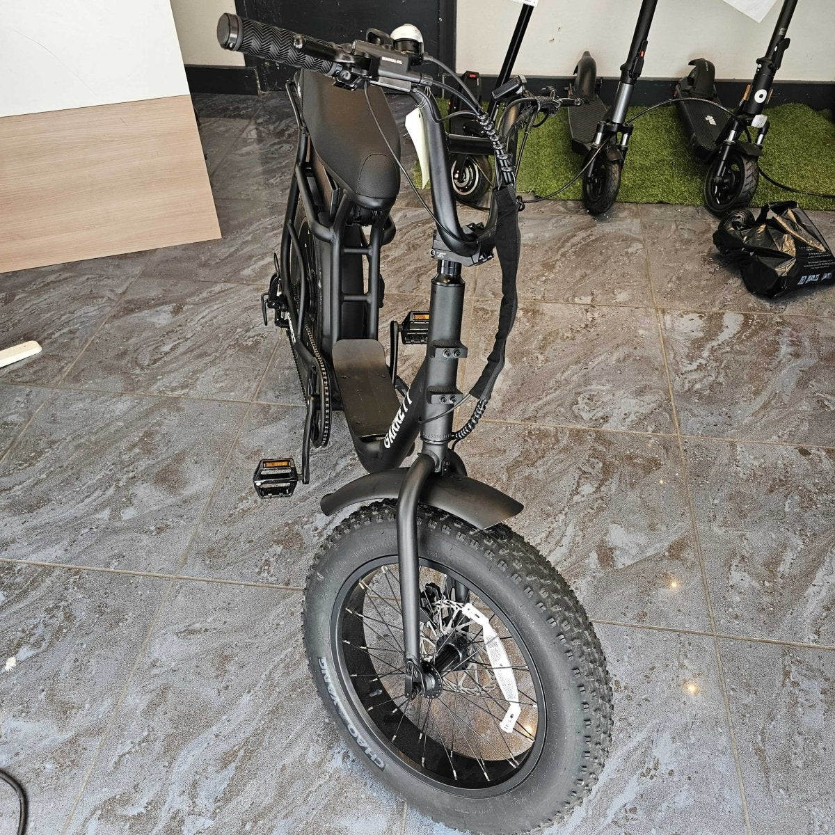 E-Bike Biplace Cargo Garrett Miller Urban: Preiswert und Geländetauglich