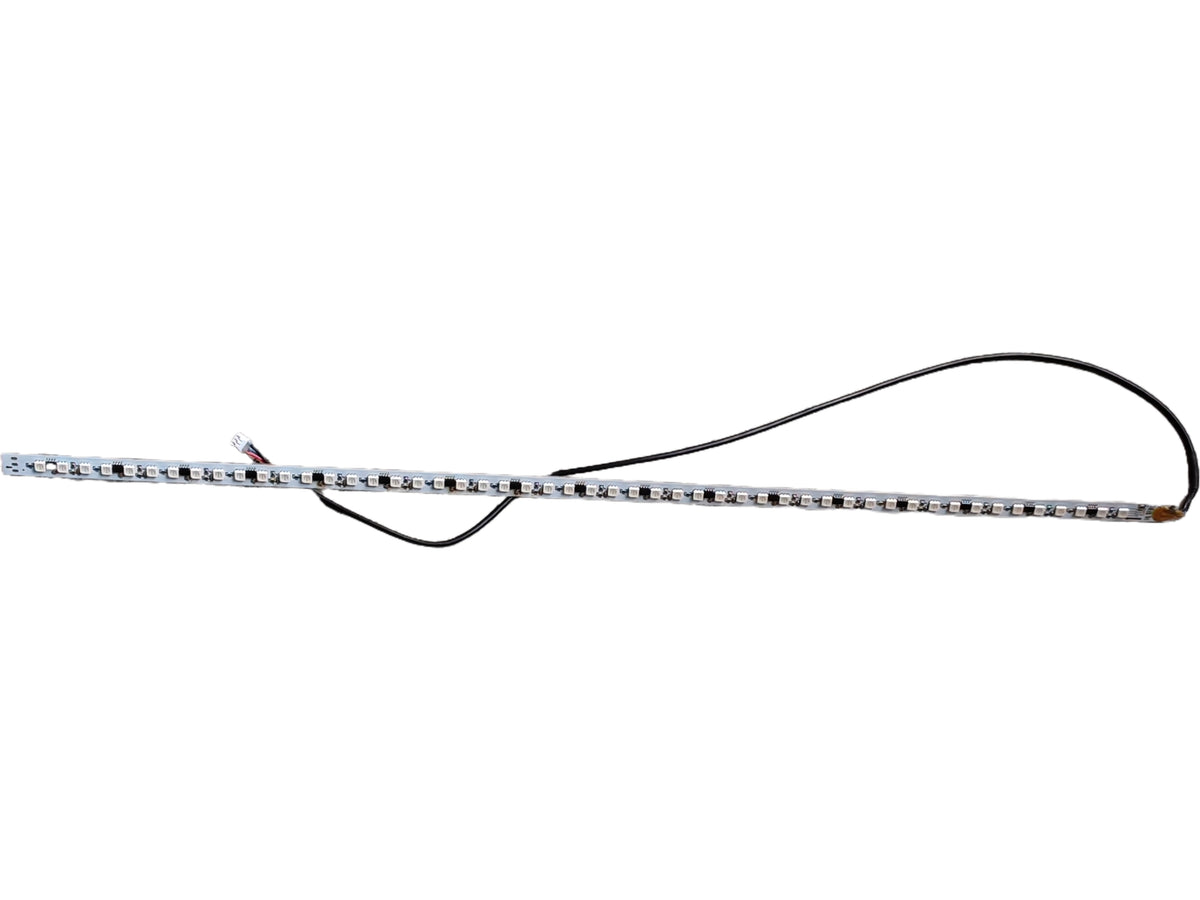 Barre LED flexible de colonne de direction avec son câble de connexion sur fond blanc