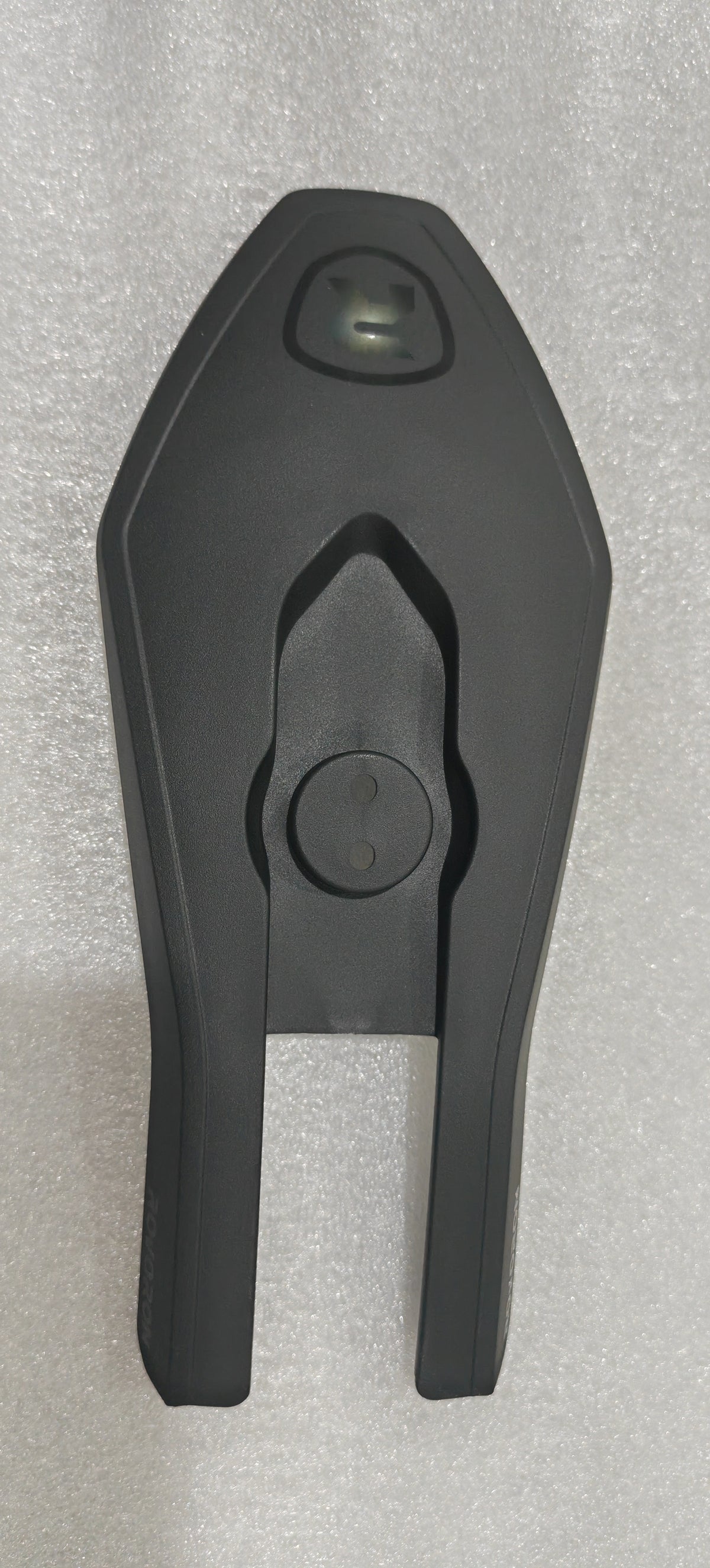 Garde-boue avant supérieur noir pour trottinette électrique Rovoron R7 vu de dessus