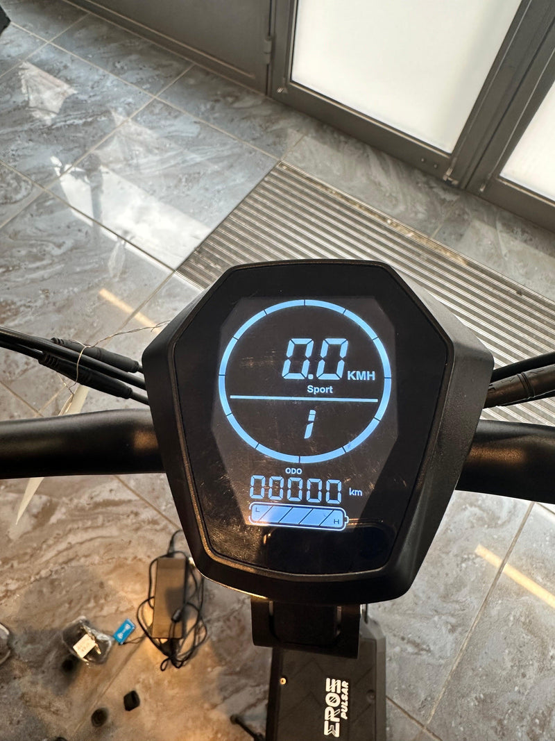 Trottinette Électrique Weebot Eroz Pulsar - 10 Pouces  (60V 18Ah) - Occasion