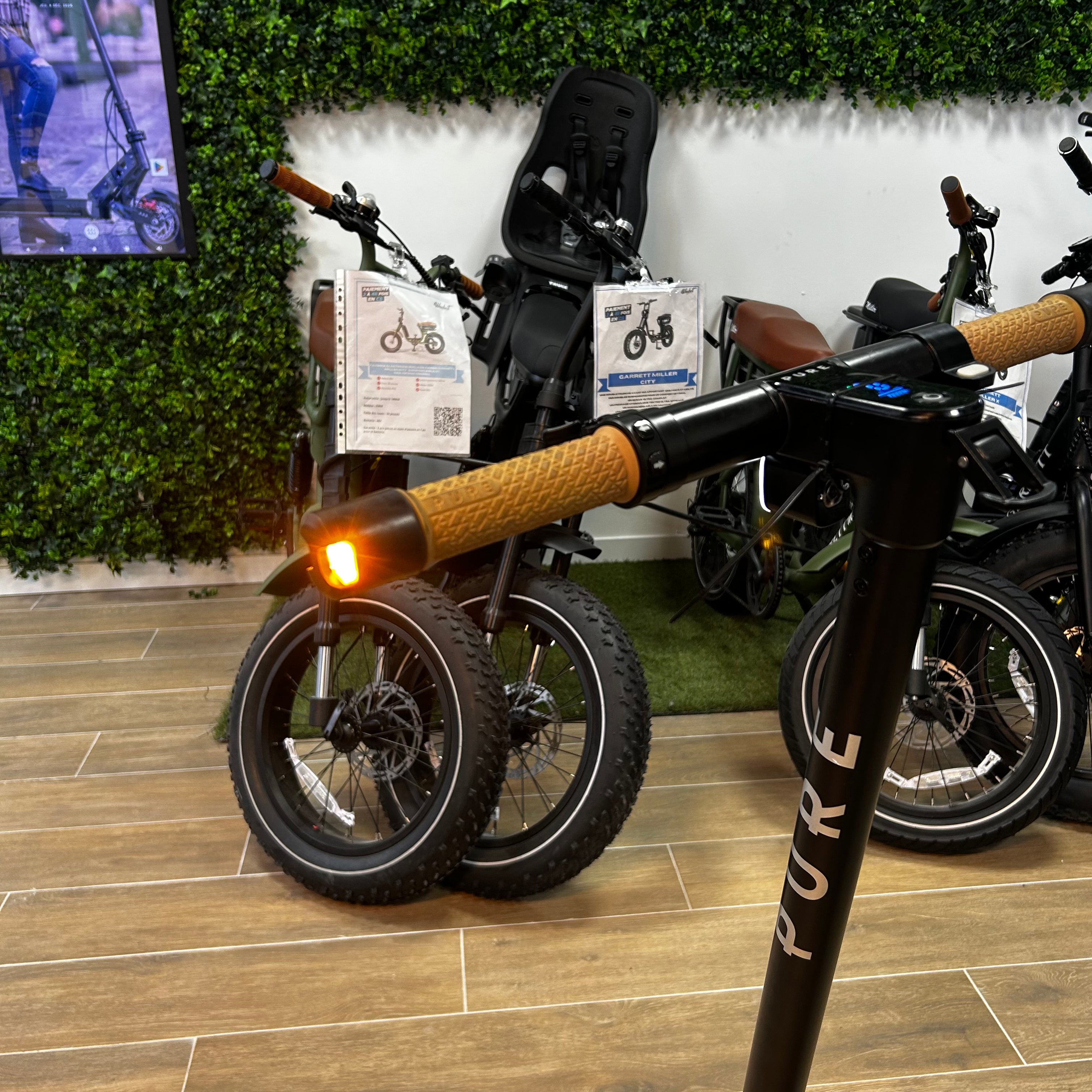 Pure Air Pro 4 Electric Scooter: Comfortable and Ultra-Lightweight