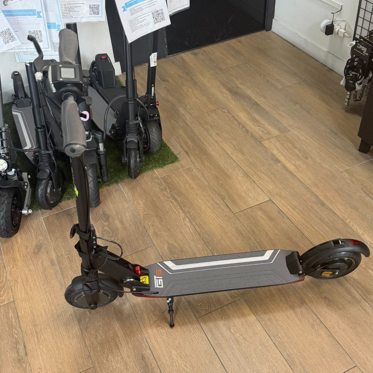 Trottinette Électrique Occasion Etwow GTS : Reconditionnée - Weebot