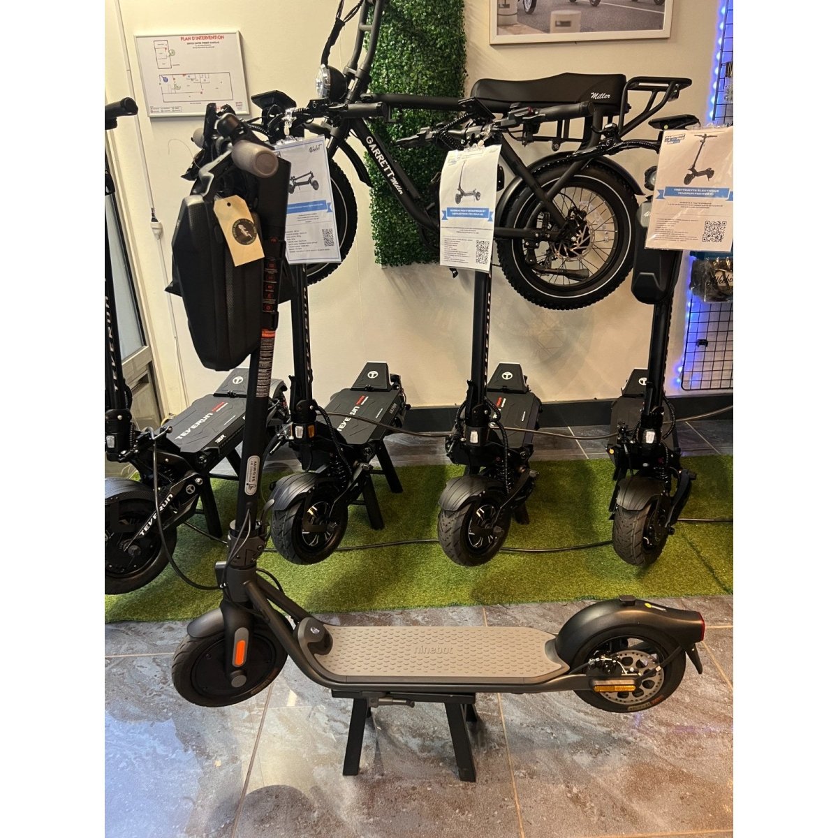 Trottinette Électrique Occasion F25E Ninebot by Segway : Reconditionnée - Weebot