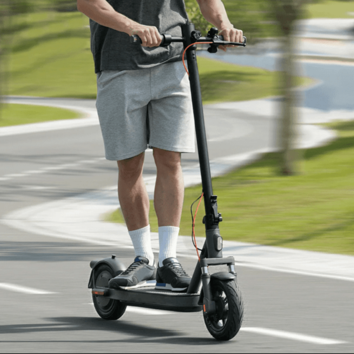 Trottinette électrique Xiaomi 5 Max, Moteur 1000 W, Roues De 10 Pouces, Vitesse De Pointe 25 Km H Autonomie 60 Km Noire Trottinette électrique Xiaomi 5 Max, Moteur 1000 W, Roues De 10 Pouces, Vitesse De Pointe 25 Km H Autonomie 60 Km Noire