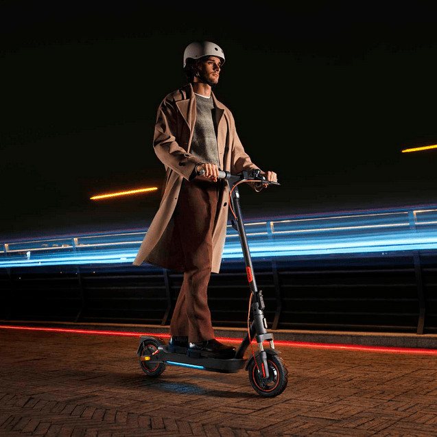 Trottinette Électrique Xiaomi 5 Max : Confortable et Performante - Weebot