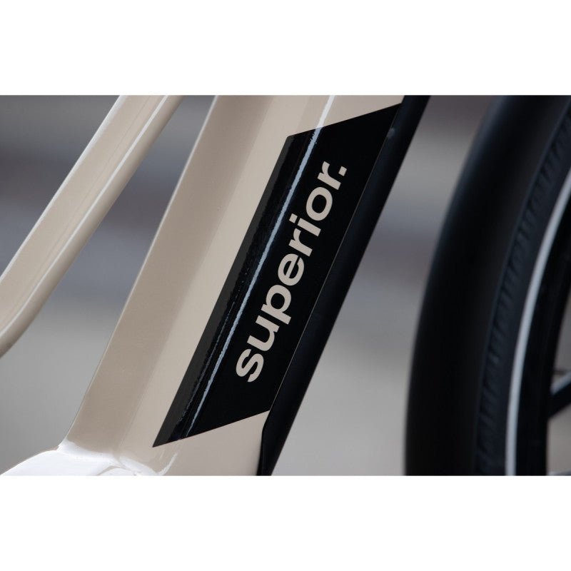 Vélo Électrique VTC Superior EXR : Fiable et Performant - Weebot