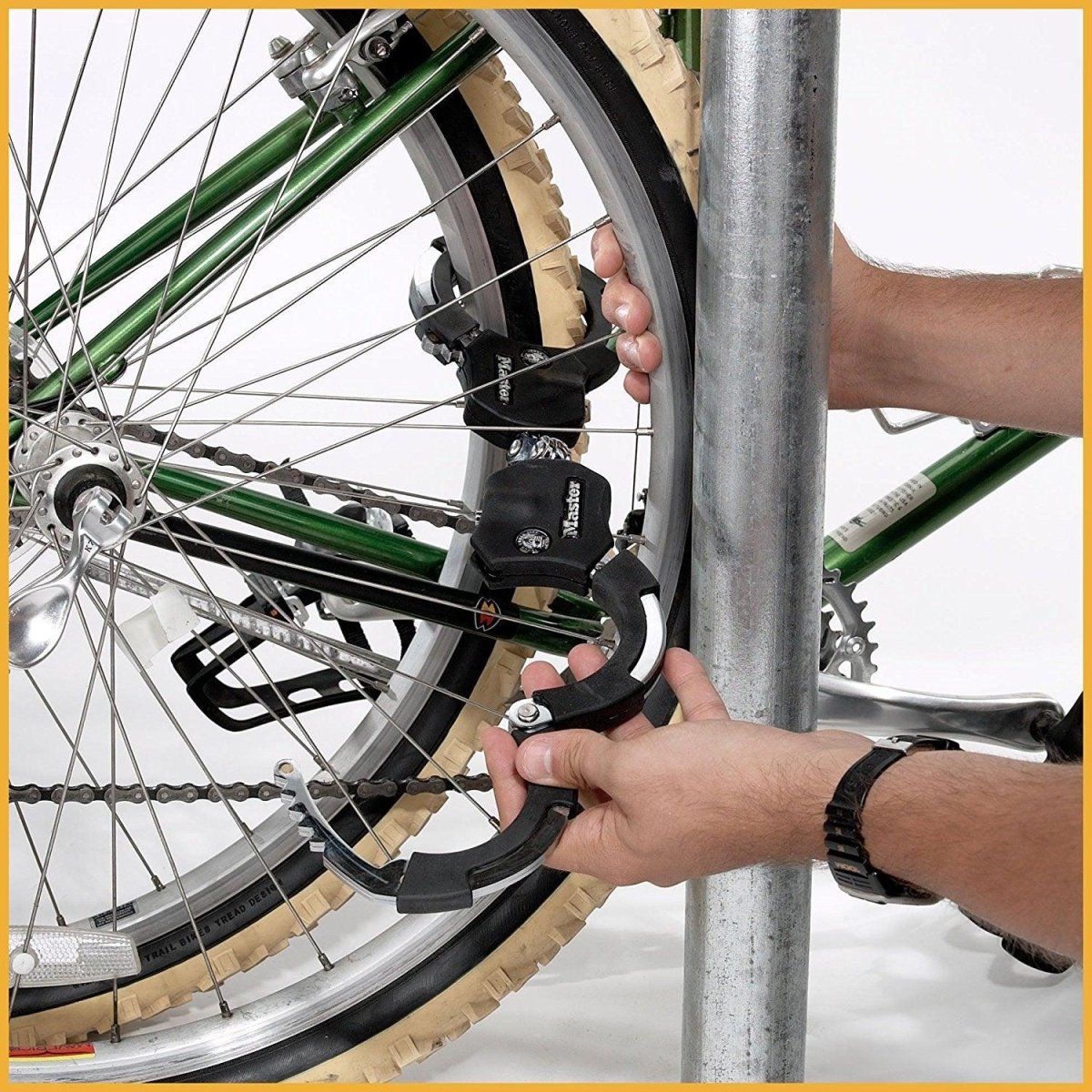 Anti Vol Menottes avec clé Master Lock Street Cuff - Weebot