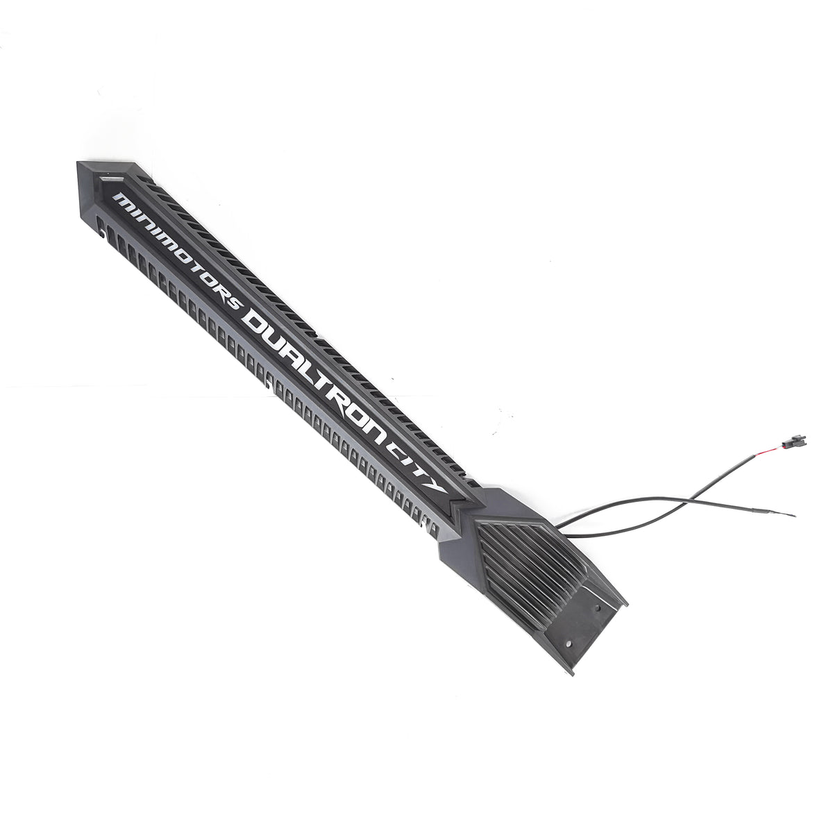 Carénage latéral droit noir marqué Minimotors Dualtron City avec ses câbles électriques sur fond blanc