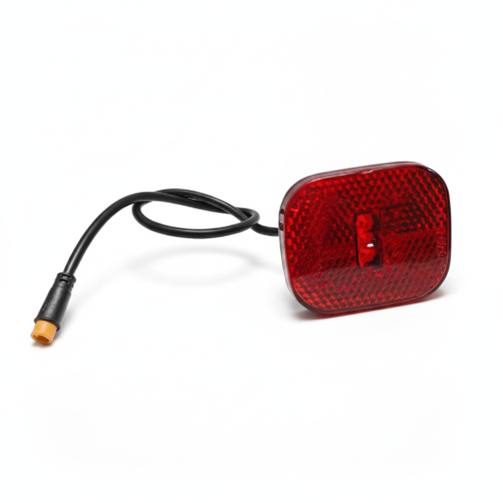 Led de Garde Boue arrière pour Trottinette Electrique Segway GT3 Pro — packshot studio sur fond blanc