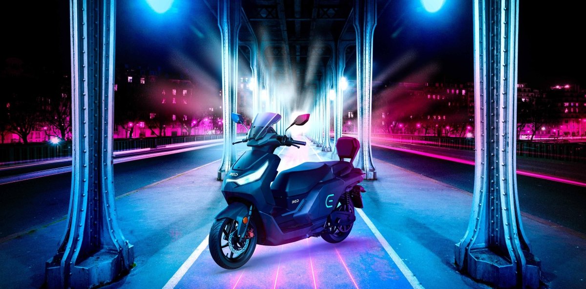 Scooter Électrique RED Electric Model E125 125 cm3 - Weebot