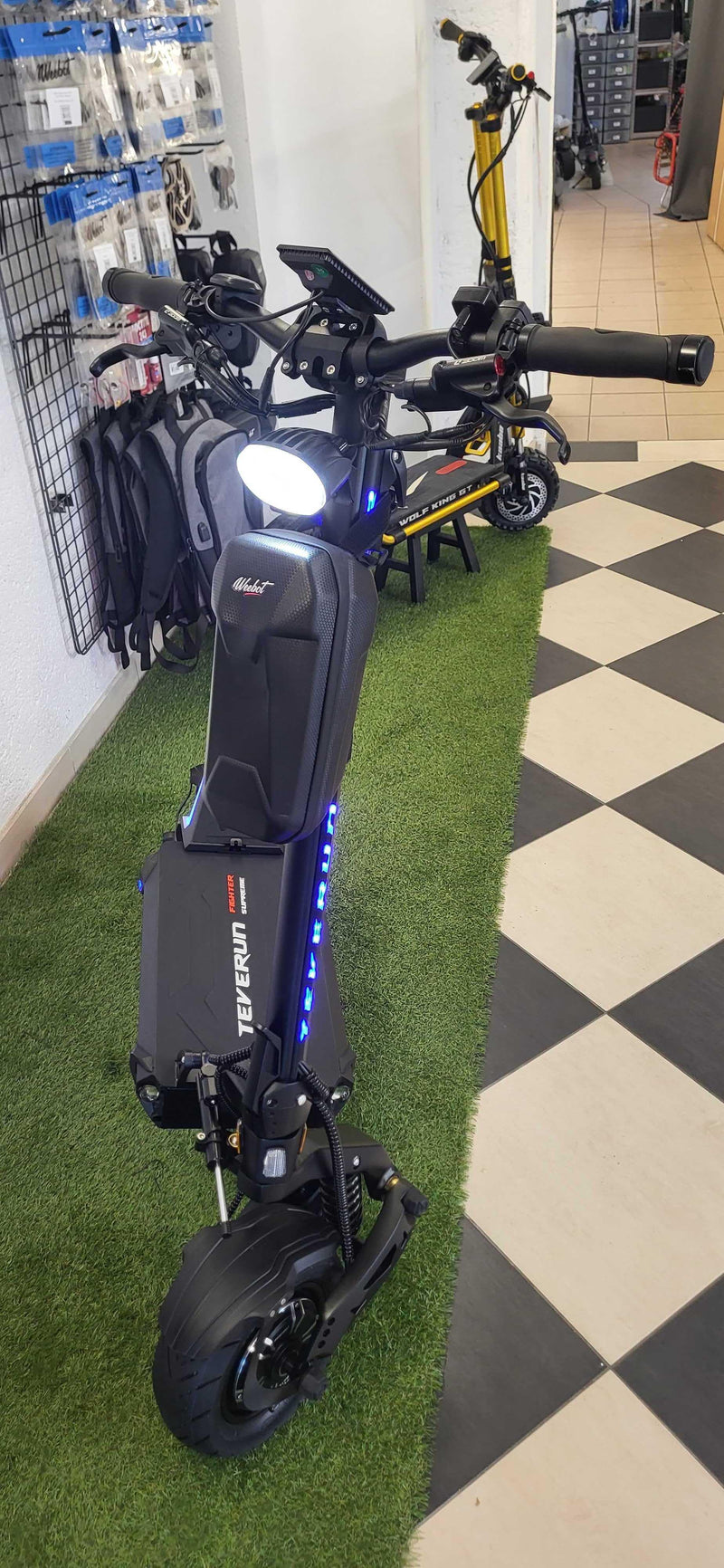 Trottinette électrique Teverun Fighter Supreme by Minimotors (72V 35AH LG) - Occasion