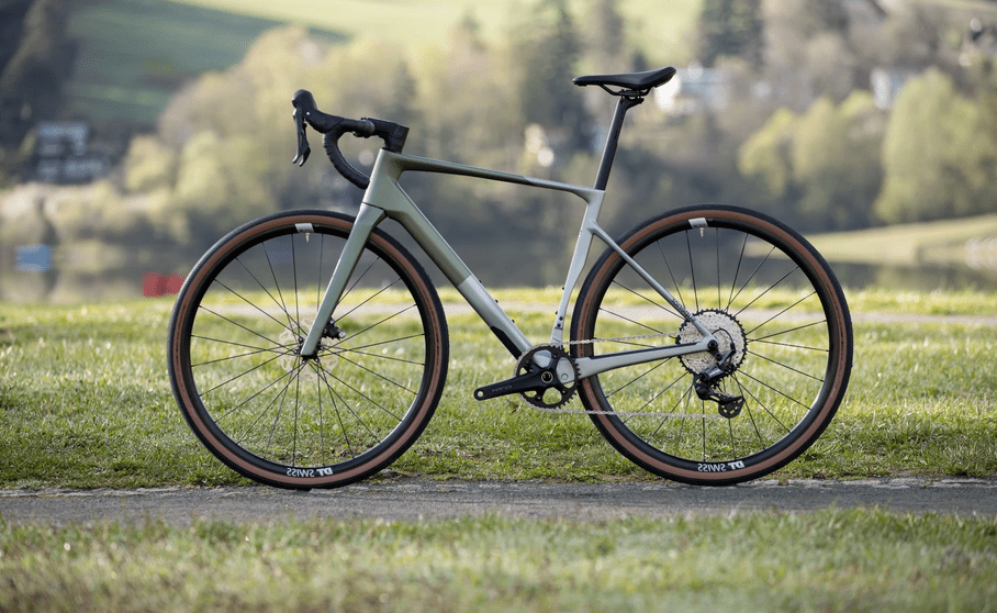 Vélo Électrique Gravel Superior IXR : Ultra Léger et Dynamique - Weebot