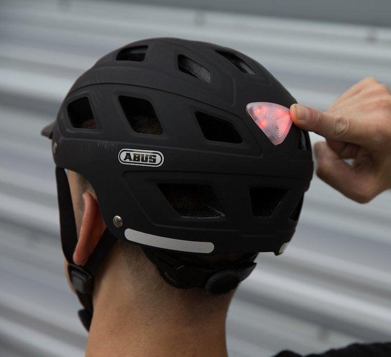 Casque ABUS Hyban de couleur Noir avec LED Arrière