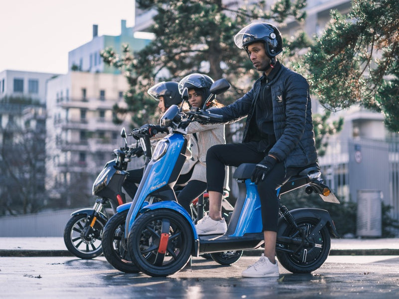 scooter electrique 3 roues doohan itango bleu 50cc lifestyle france femme