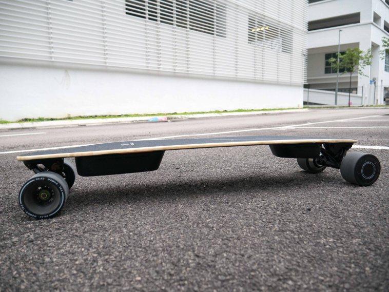 Skateboard électrique WOWGO 3 - Weebot